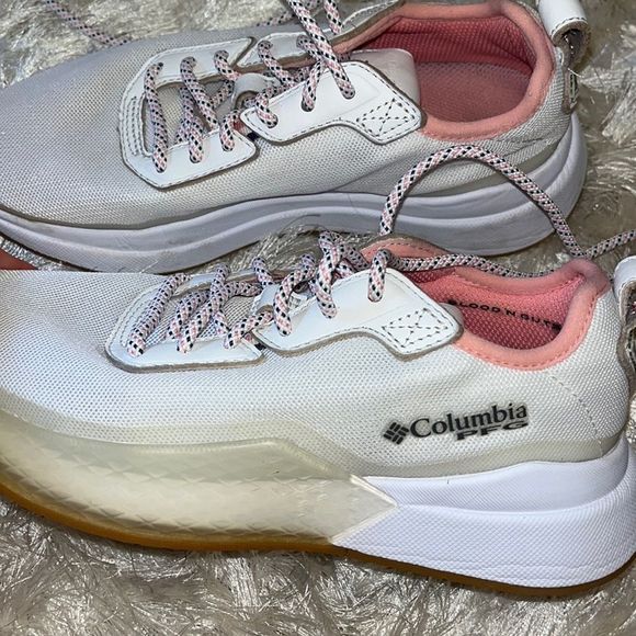 White / pink Colombia shoes - Picture 2 of 6